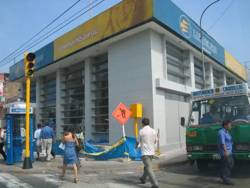 Luz del Sur, Miraflores, 2003. Fotografía 3 de 7.