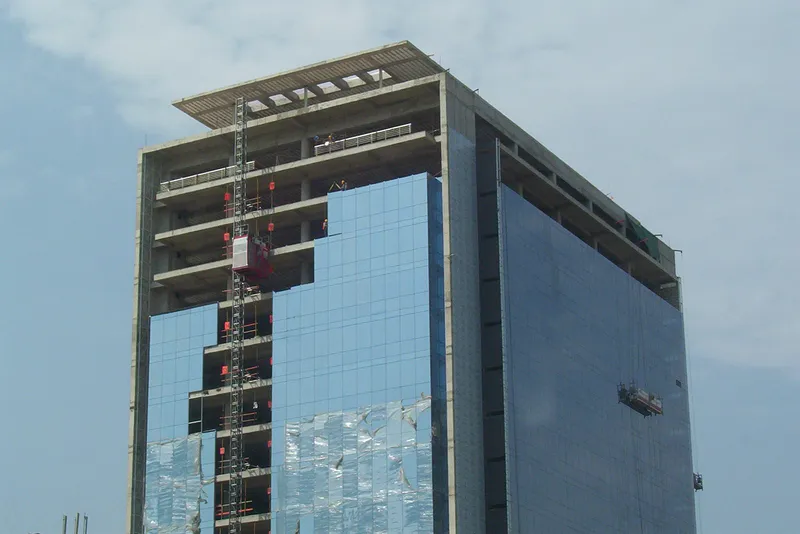 Edificio Plaza República, San Isidro, 2009. Fotografía 2 de 3.